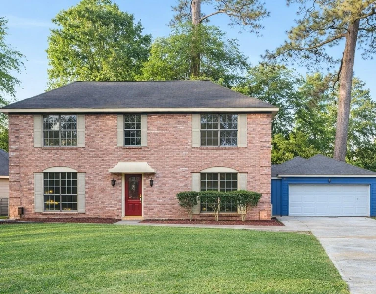 Exclusive luxury home for sale in Houston TX listed by SIRISPOT Real Estate